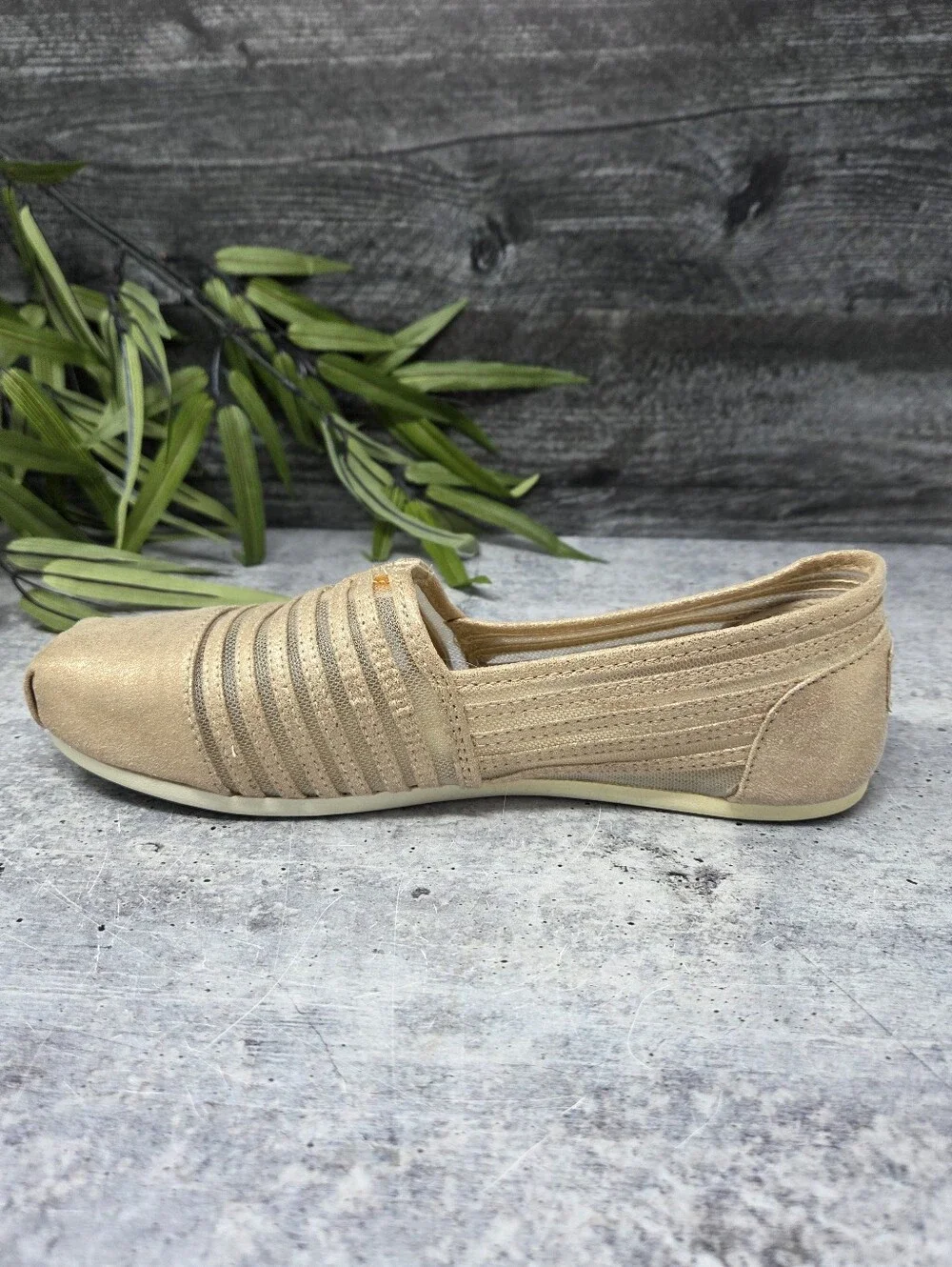Bobs Skechers Champagne Mesh Slip-on Shoes Sneakers Size 9
